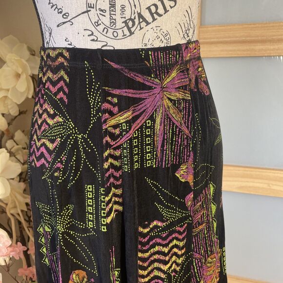 The travel collection Bohemian Boho Floral Colorful Skirt USA Made Size M - Picture 2 of 6